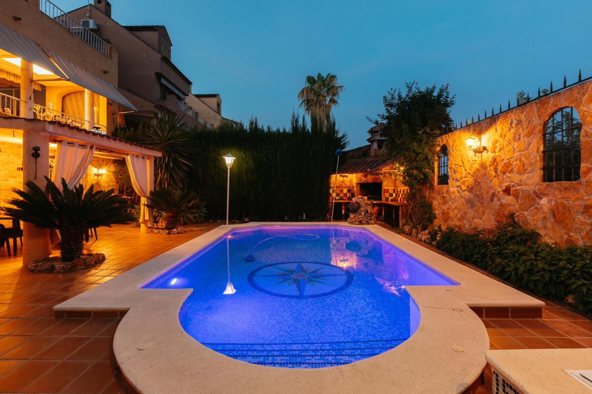 Chalet, Villa Rodeada De Naturaleza Piscina A Doce Klm De Valencia Y 7 Del Aeropuerto מראה חיצוני תמונה