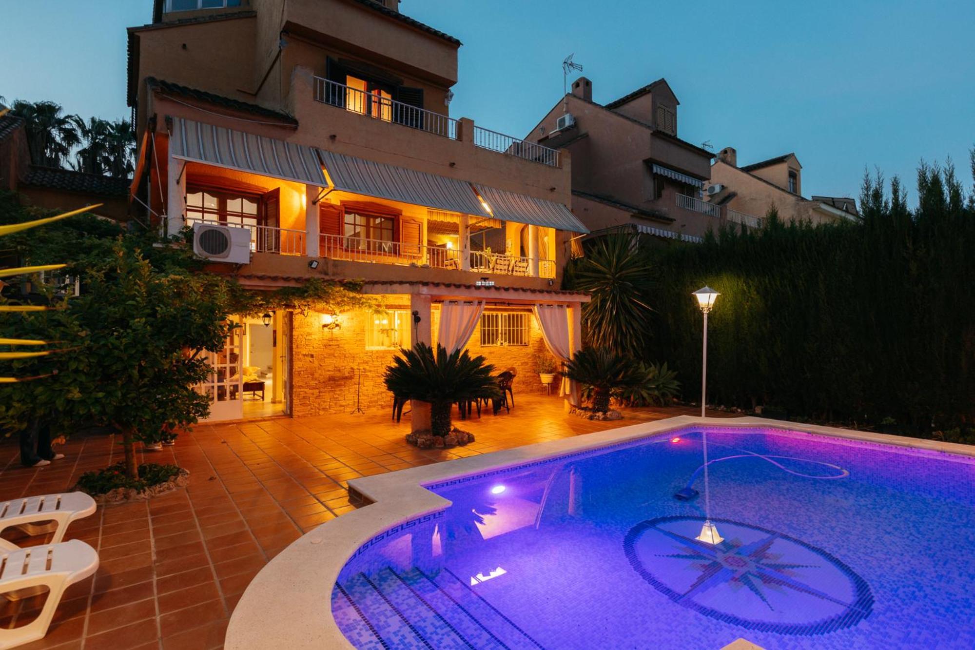 Chalet, Villa Rodeada De Naturaleza Piscina A Doce Klm De Valencia Y 7 Del Aeropuerto מראה חיצוני תמונה
